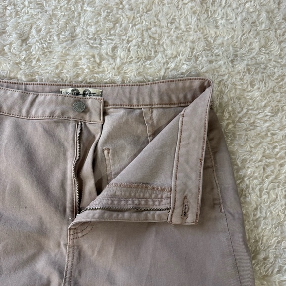 We The Free People Women's Khaki Just Float On Flare Pants Jeans Size 30 X 33 - Picture 10 of 13